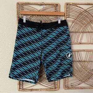 Manaola Hawaiian Print Boardshorts Shorts Tribal Surfing Beach Men's Sz 30 B46